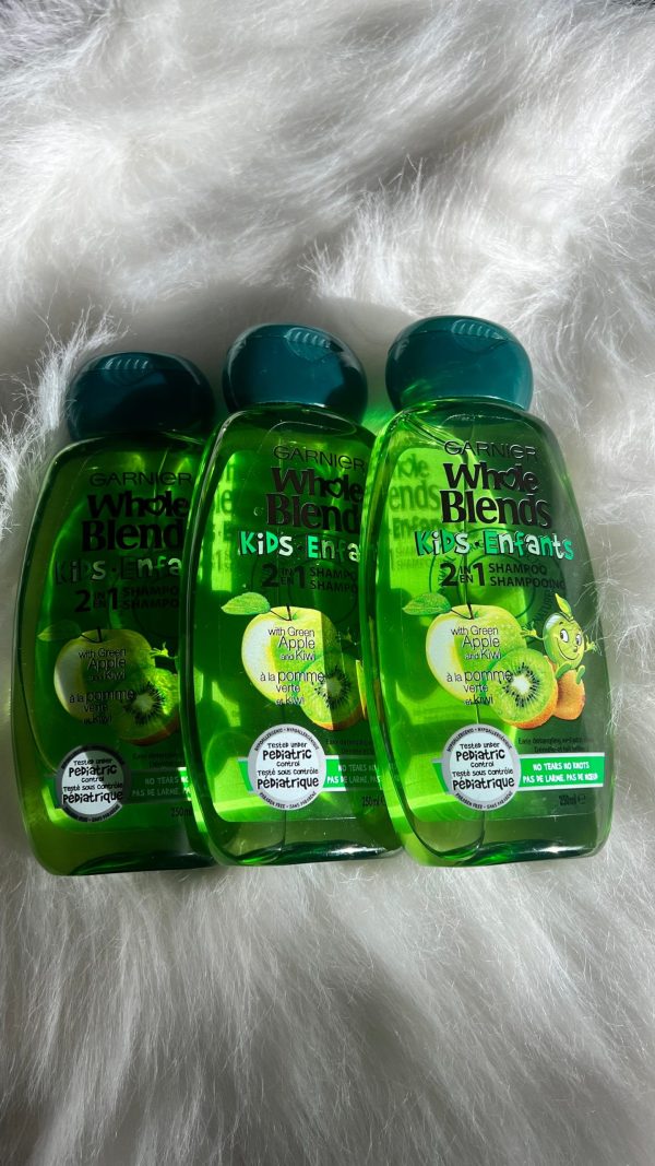 Garnier Whole Blends kids Shampoo 250 ml -  Green Apple - Image 2