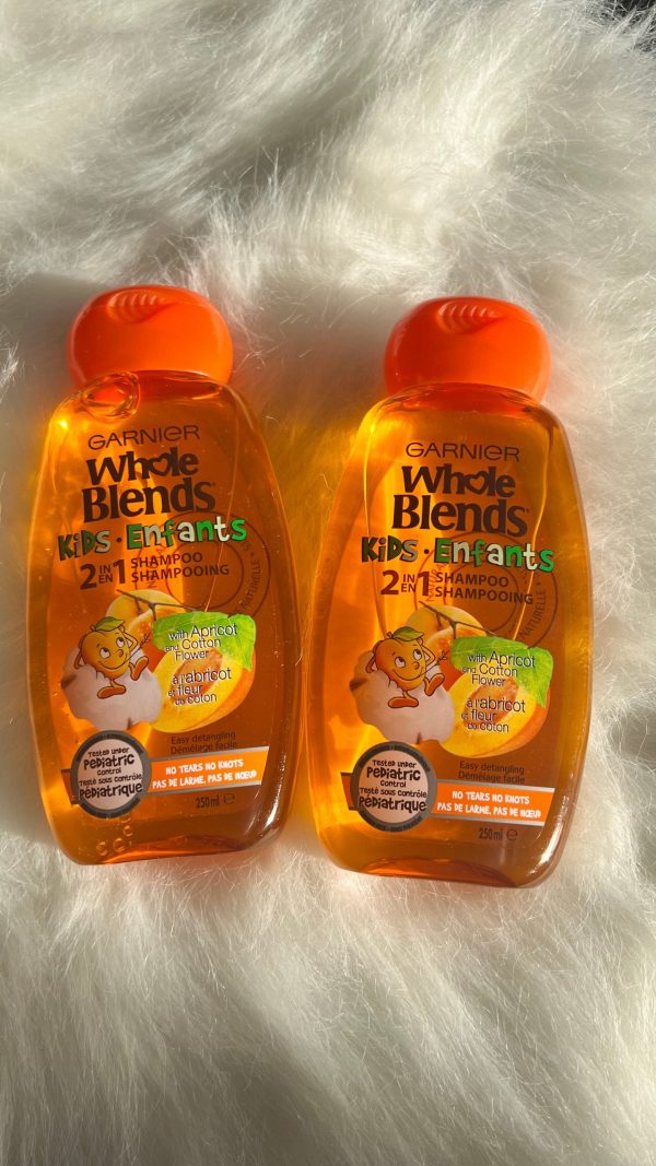 Garnier Whole Blends Kids 2-in1 Shampoo & Conditioner with Apricot and cotton flower - Image 3