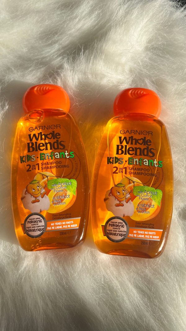 Garnier Whole Blends Kids 2-in1 Shampoo & Conditioner with Apricot and cotton flower - Image 2